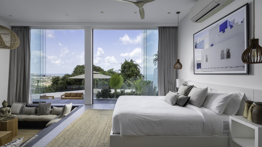 Golden Lotus - Villa Vie - Bedroom by the terrace